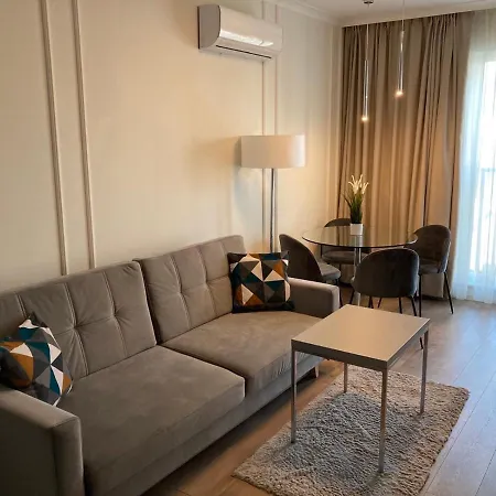 ...love Wola... Apartment